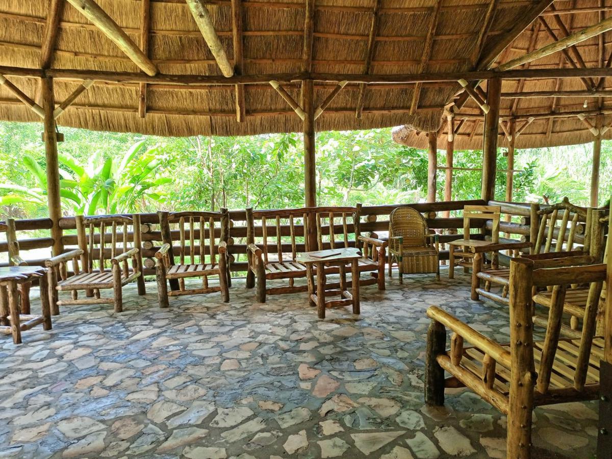 Chimpanzee Capital Safari Lodge Bigodi Εξωτερικό φωτογραφία